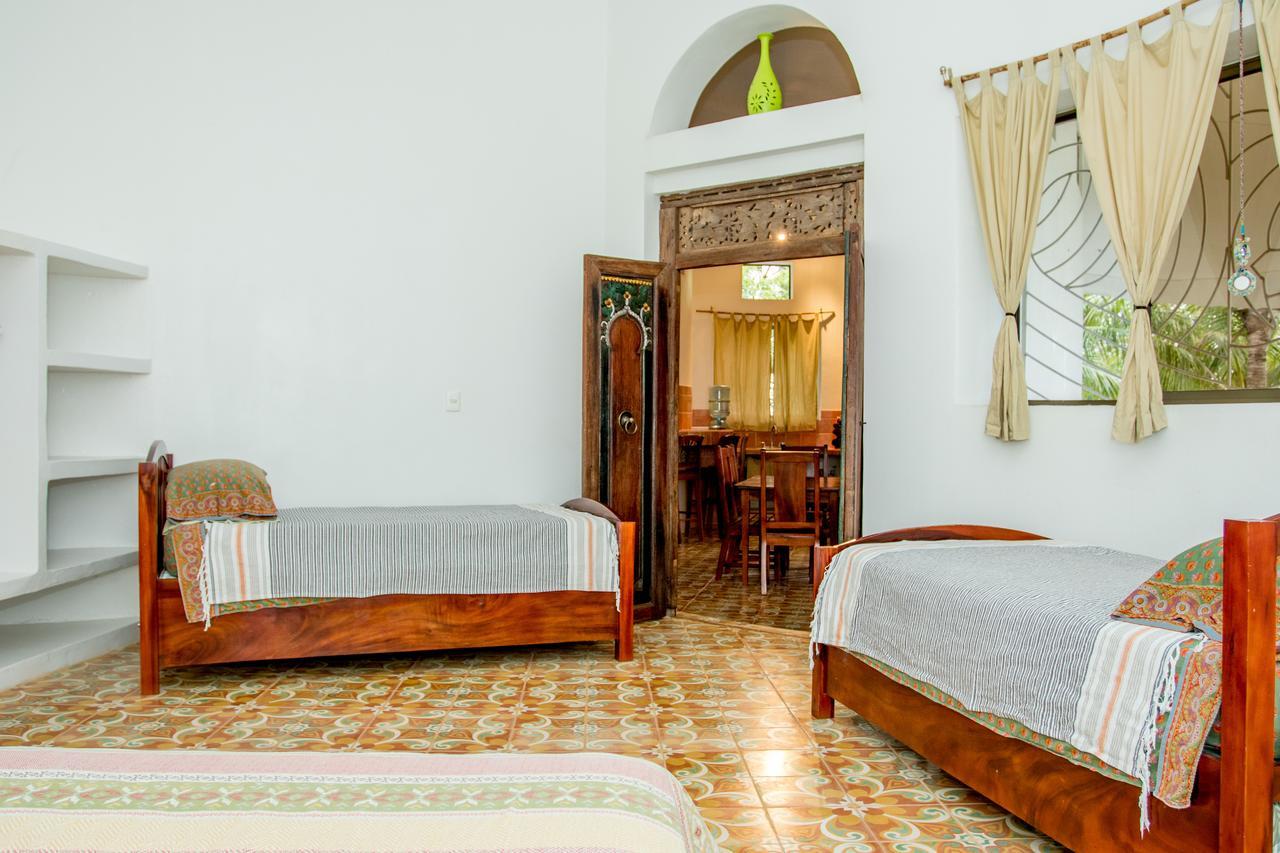 Two Brothers Surf Resort Tola Ngoại thất bức ảnh