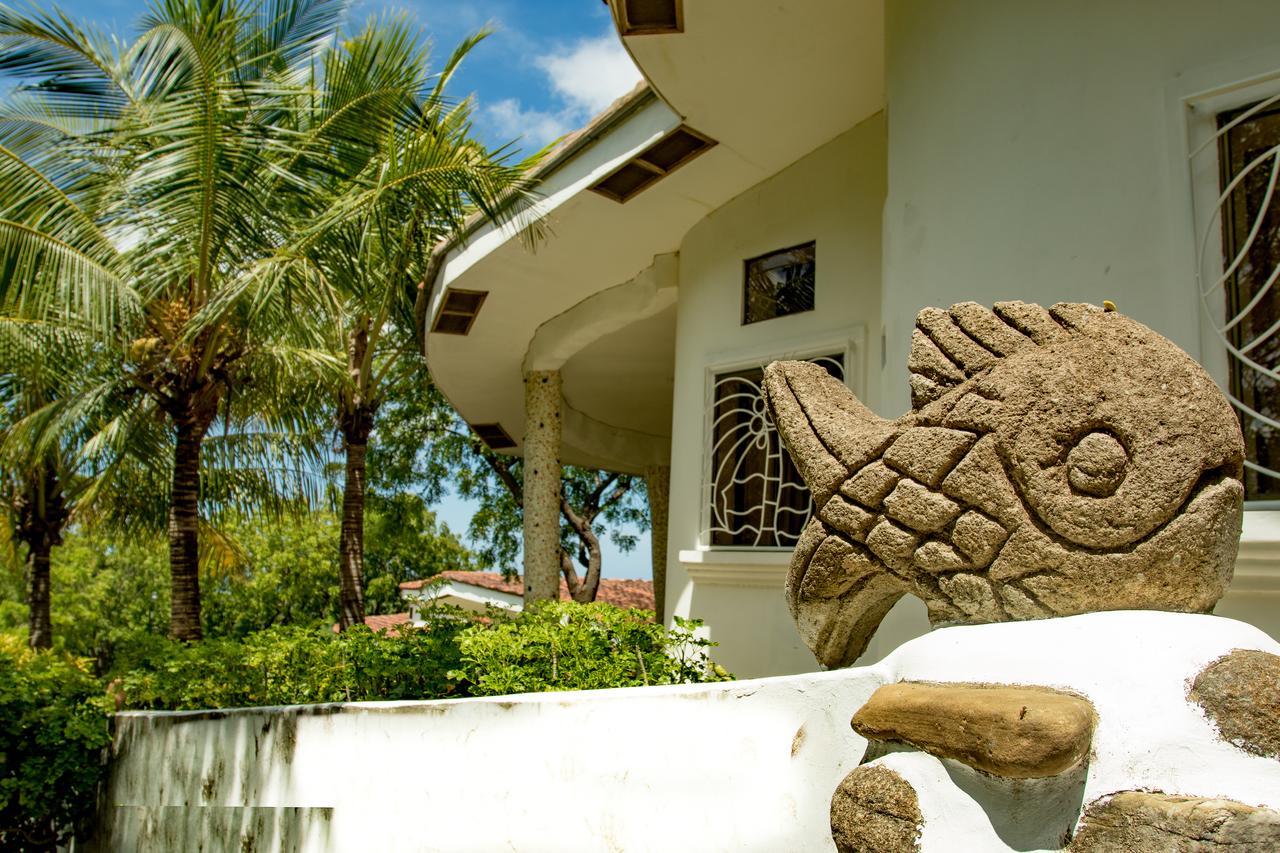 Two Brothers Surf Resort Tola Ngoại thất bức ảnh