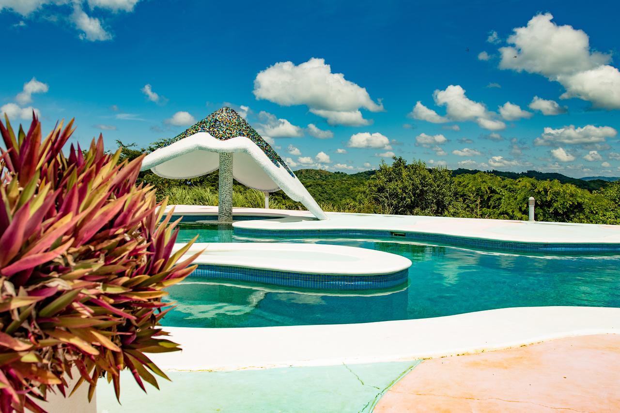 Two Brothers Surf Resort Tola Ngoại thất bức ảnh