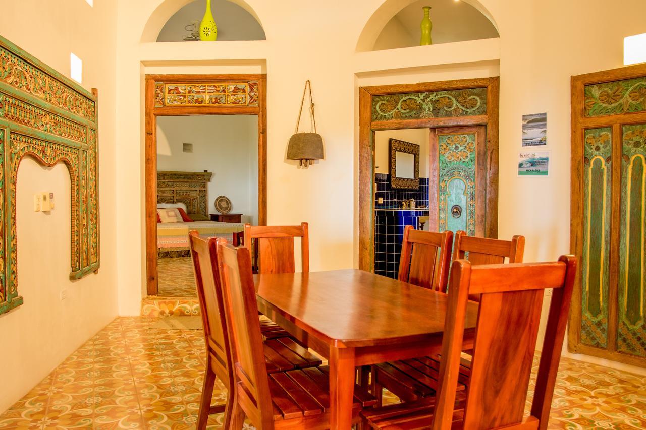 Two Brothers Surf Resort Tola Ngoại thất bức ảnh