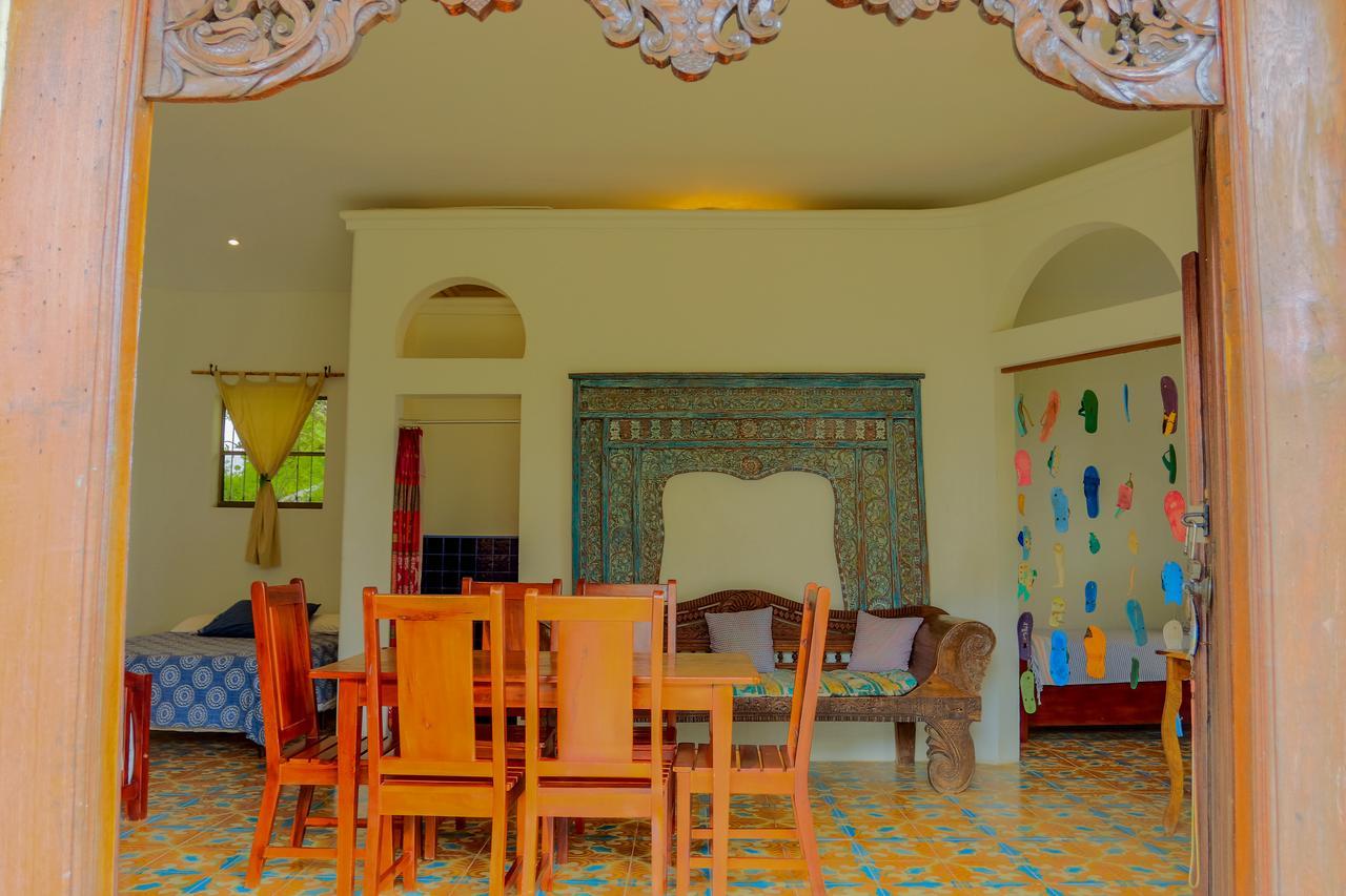 Two Brothers Surf Resort Tola Ngoại thất bức ảnh